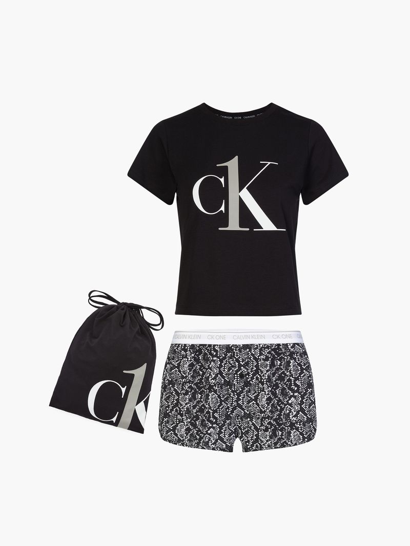 CONJUNTO-DE-PIJAMA-DE-PANTALON-CORTO