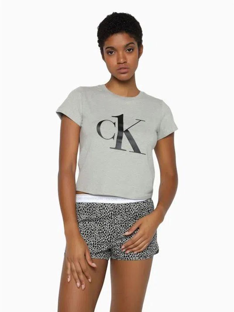 CONJUNTO-DE-PIJAMA-DE-PANTALON-CORTO