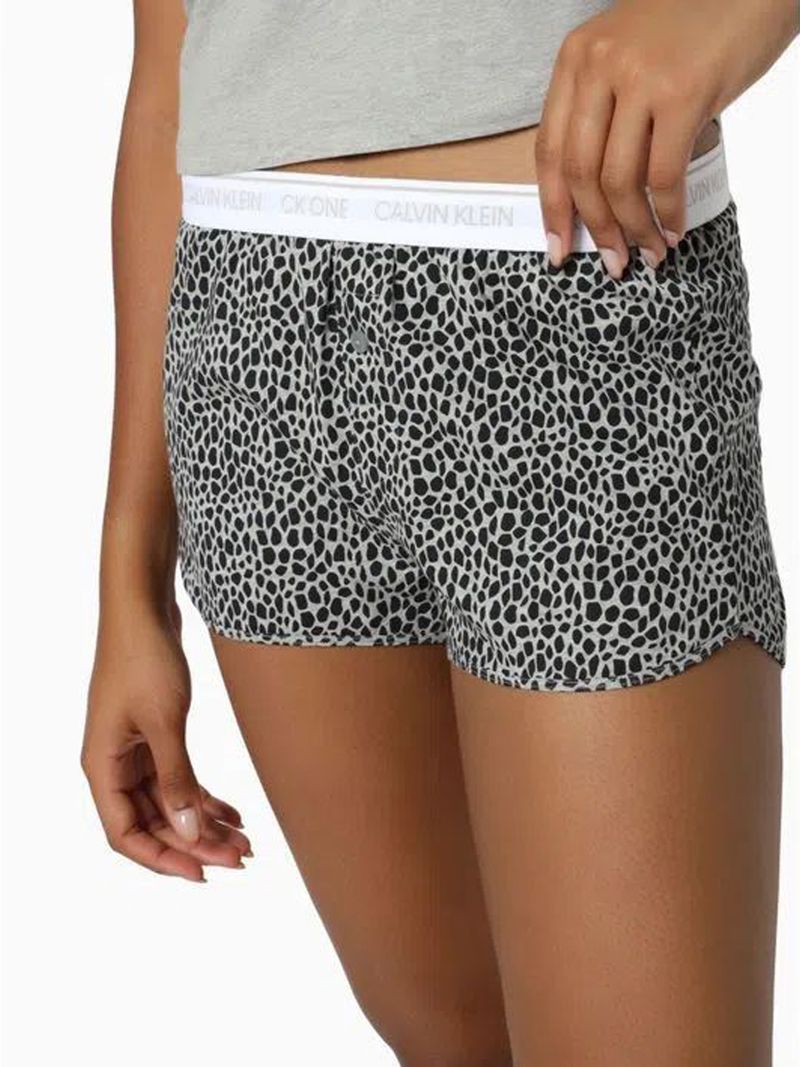 CONJUNTO-DE-PIJAMA-DE-PANTALON-CORTO
