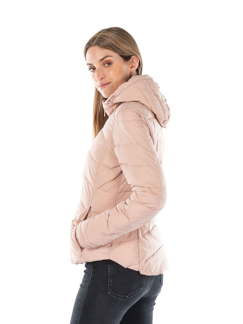 Campera-acolchada-con-capucha