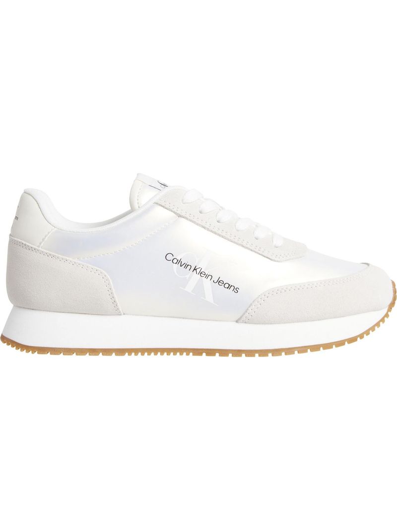 Zapatillas-perladas-de-materiales-reciclados
