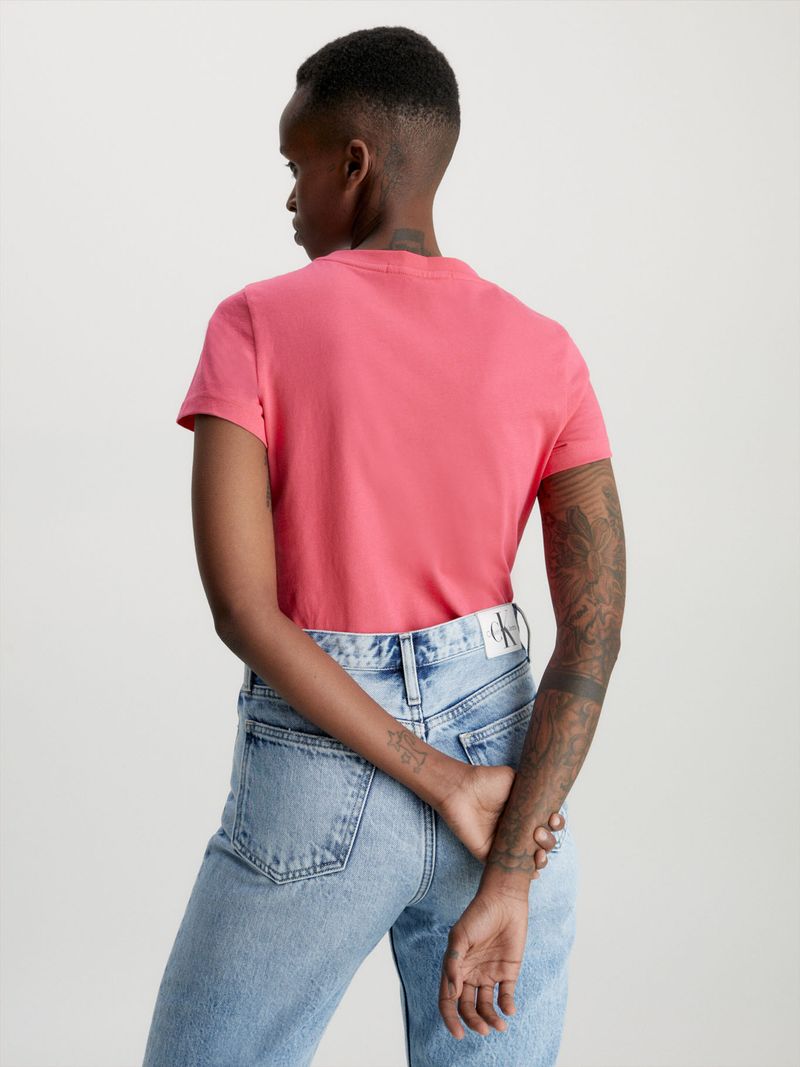 Remera-slim-de-algodon-organico