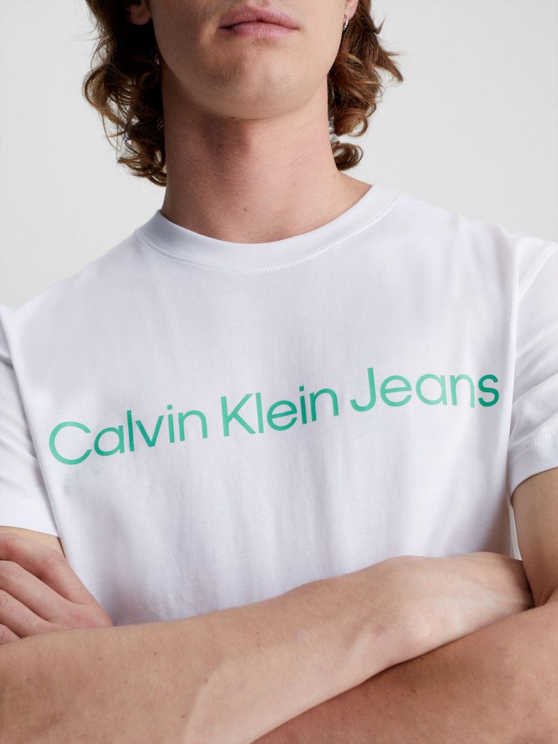Remera-slim-institutional