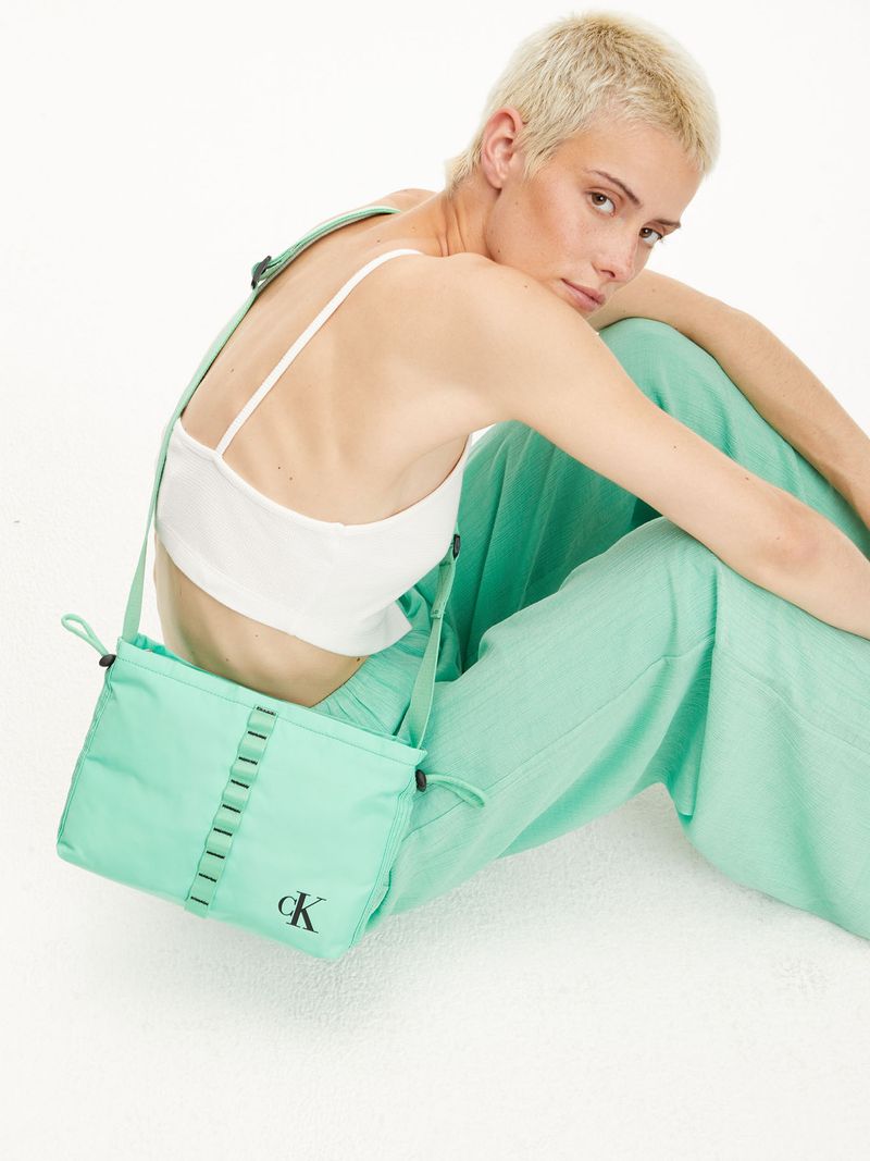 Cartera-cruzada-cinched-
