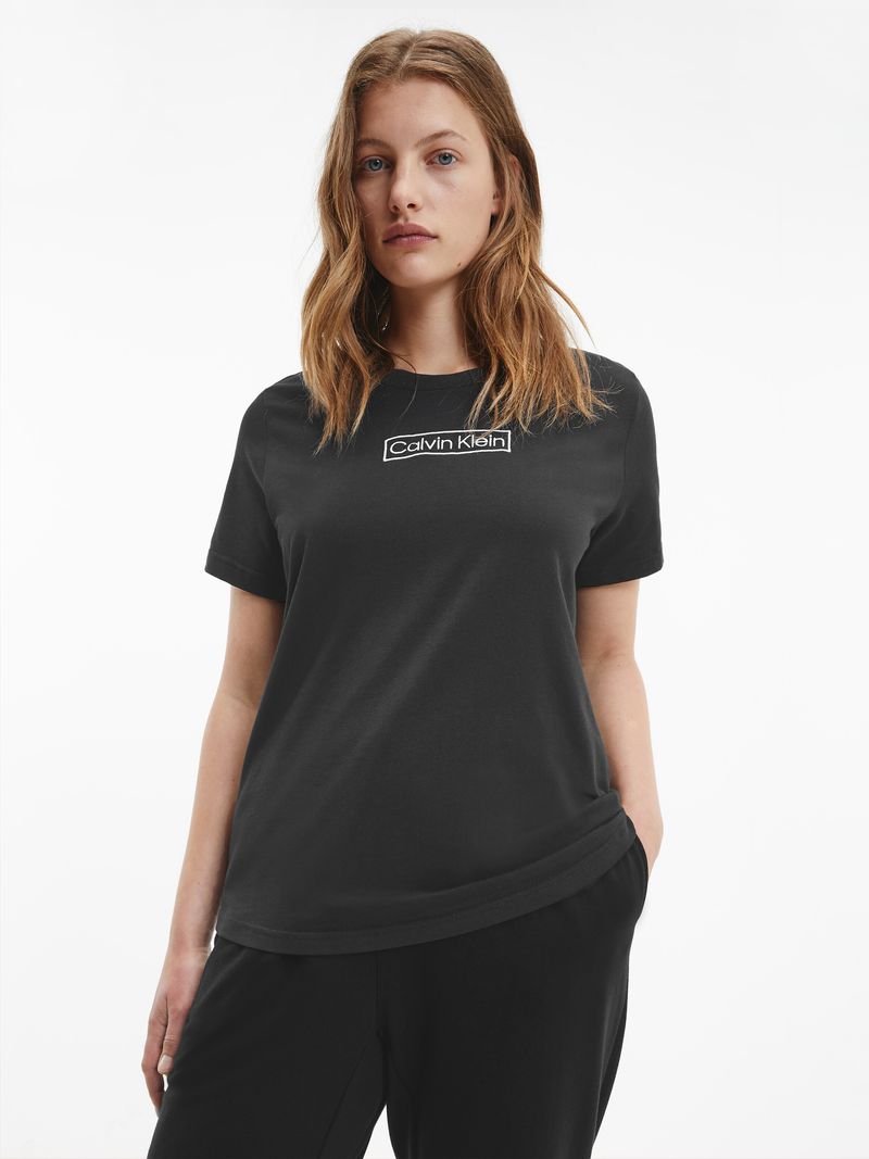 000QS6798EUB1_MO-F4
