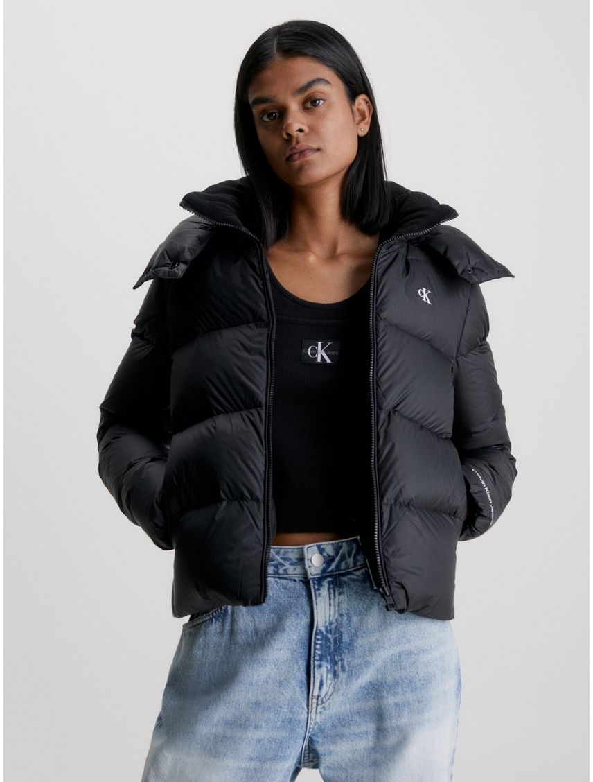 Campera de plumas corta