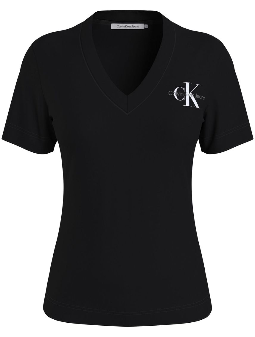 Remera con cuello V