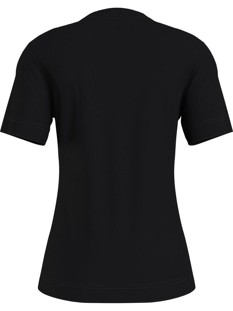 Remera-con-cuello-V