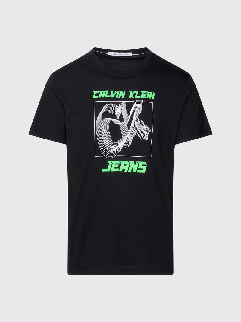 Remera-con-logo