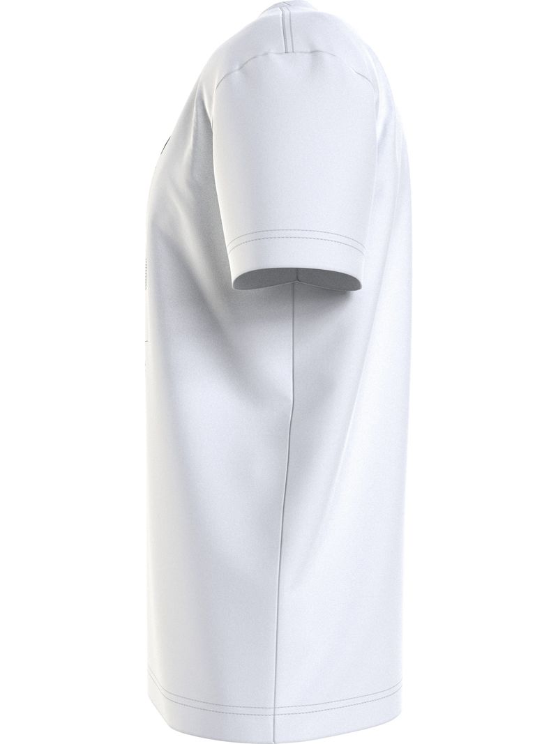 Remera-con-logo