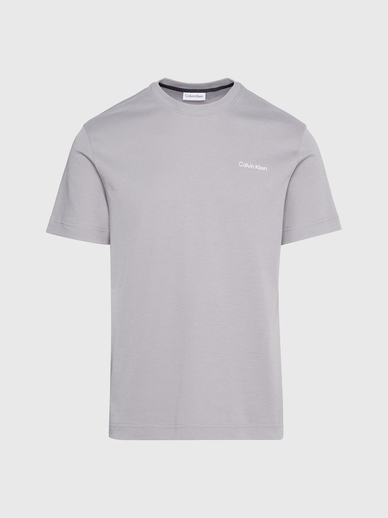 Remera-con-micro-logo