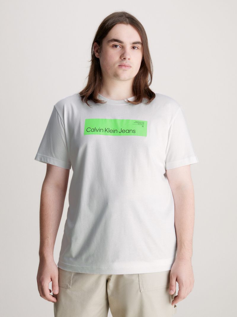 Remera-hyper-real-de-algodon