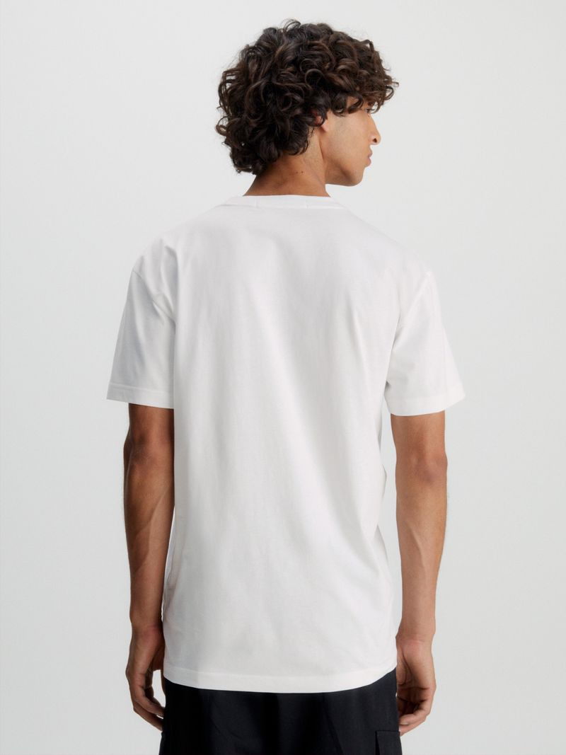 Remera-hyper-real-de-algodon