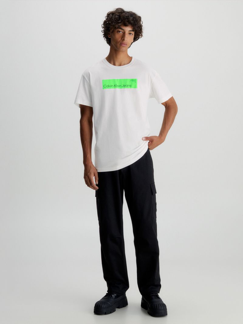 Remera-hyper-real-de-algodon
