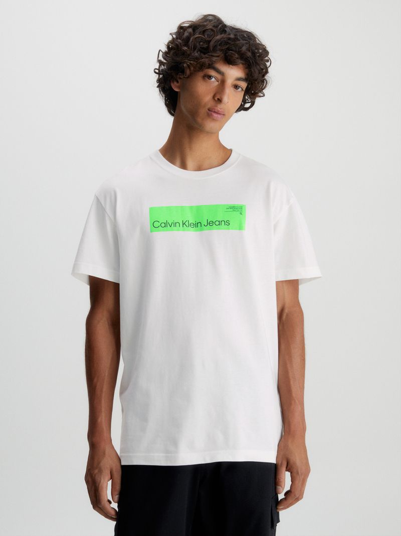 Remera-hyper-real-de-algodon