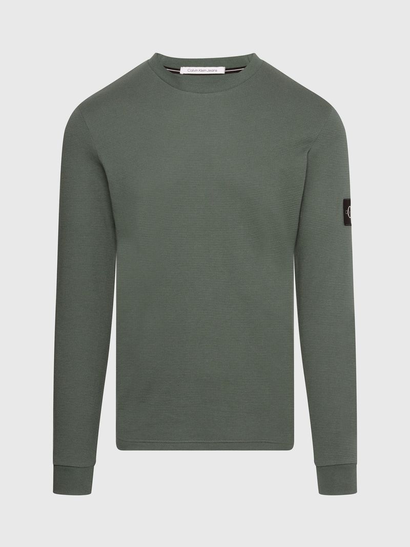 Remera-slim-de-manga-larga-de-punto-gofrado