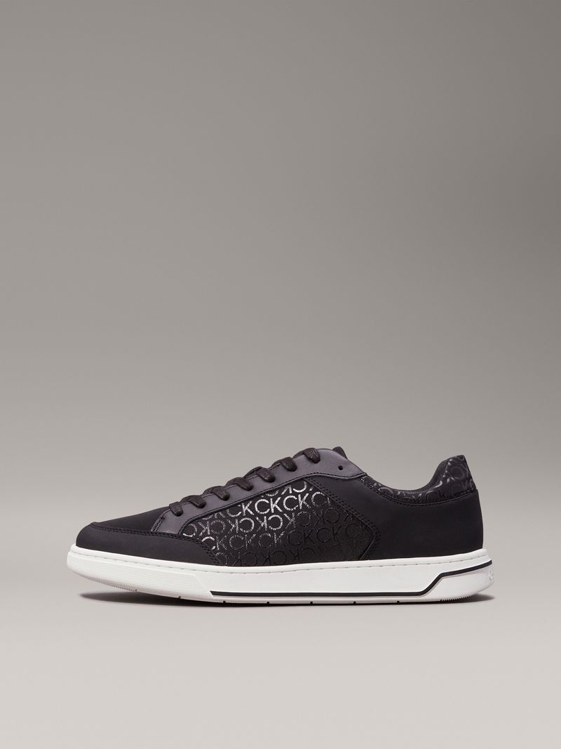 Zapatillas-con-logo