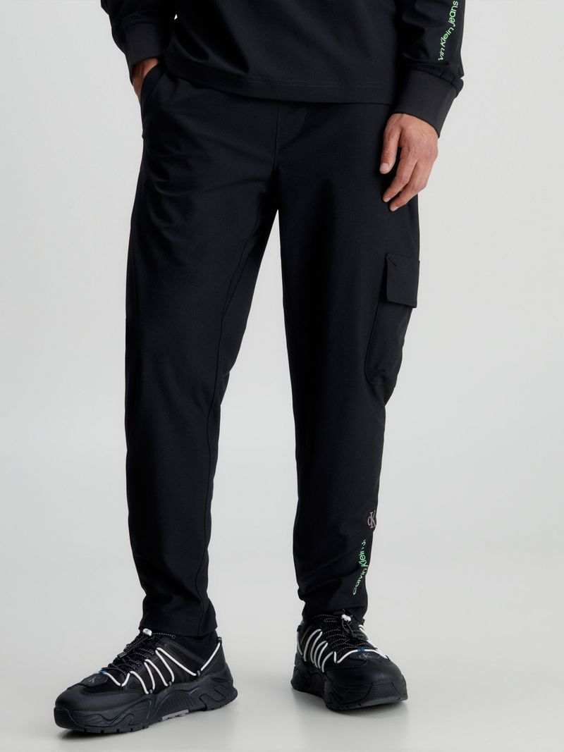 Pantalon-de-chandal-slim-estilo-cargo