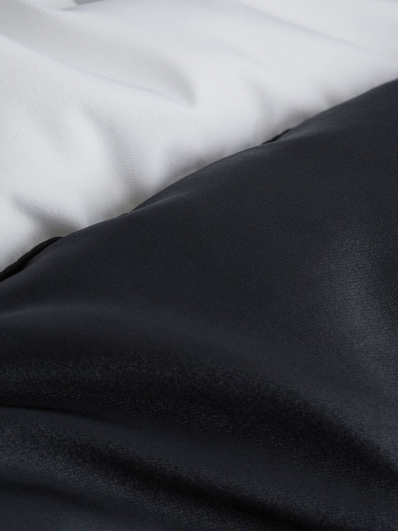 Campera-acolchada-con-logotipo