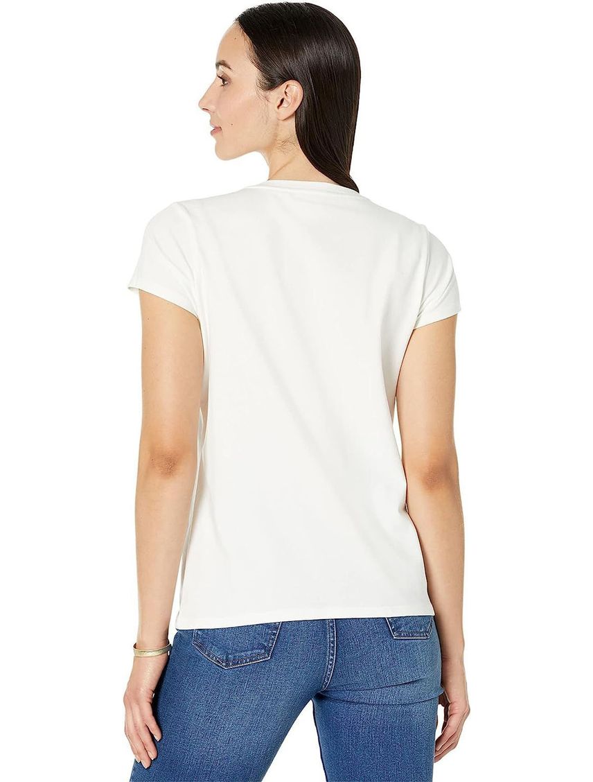 Remera con monograma en relieve