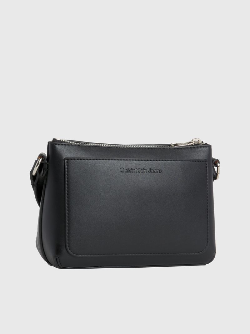 Cartera-cruzada-sculpted-con-monograma