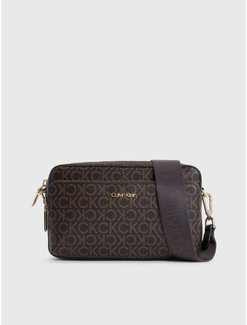 Cartera con monograma