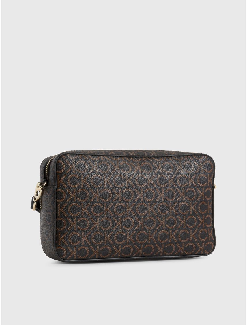 Cartera con monograma