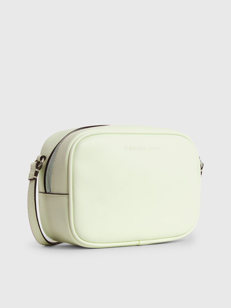 Cartera-sculpted-camera