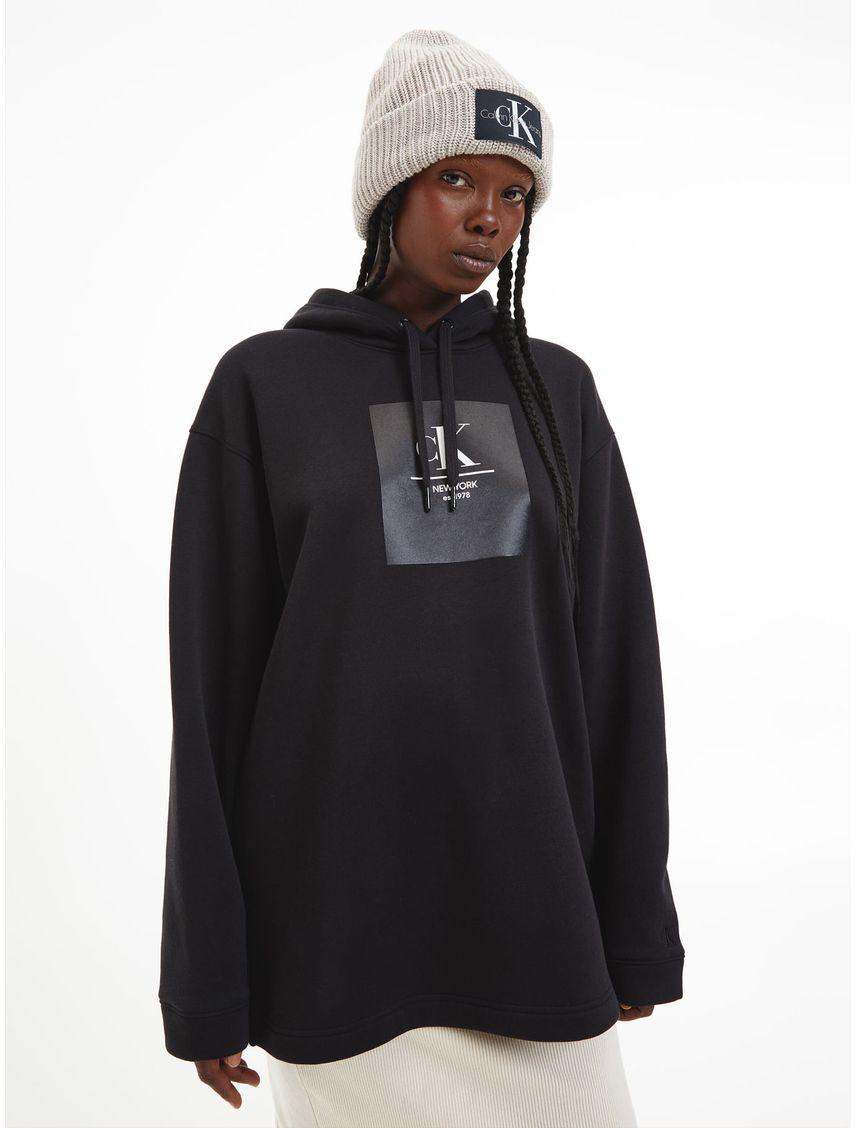 Buzo oversized con capucha y logo