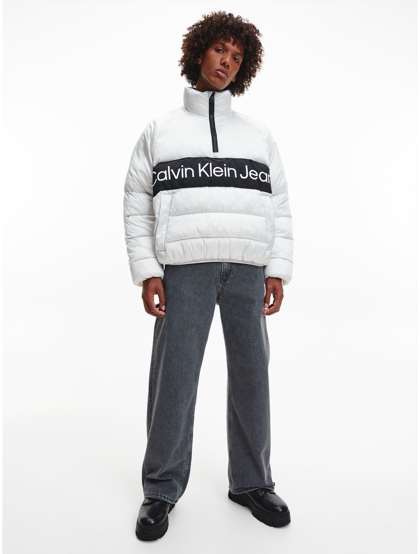 Campera acolchada con logotipo