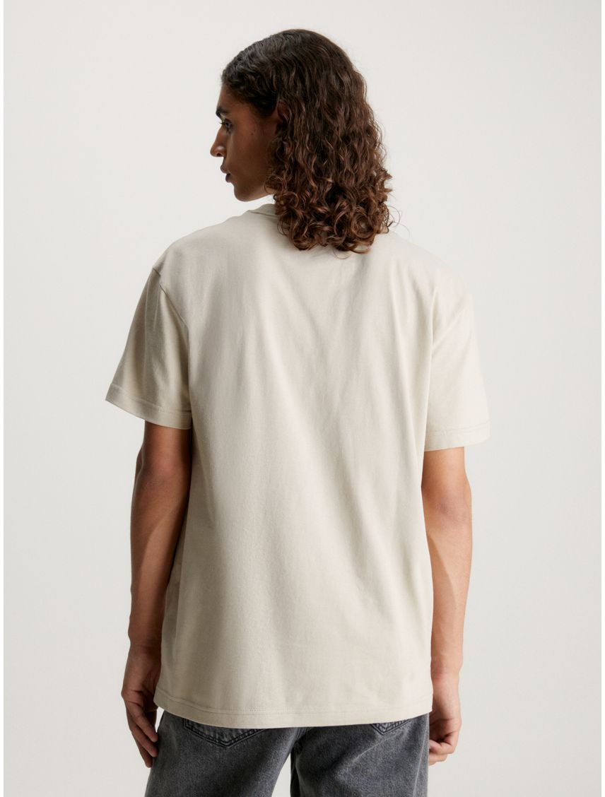 Remera con monograma