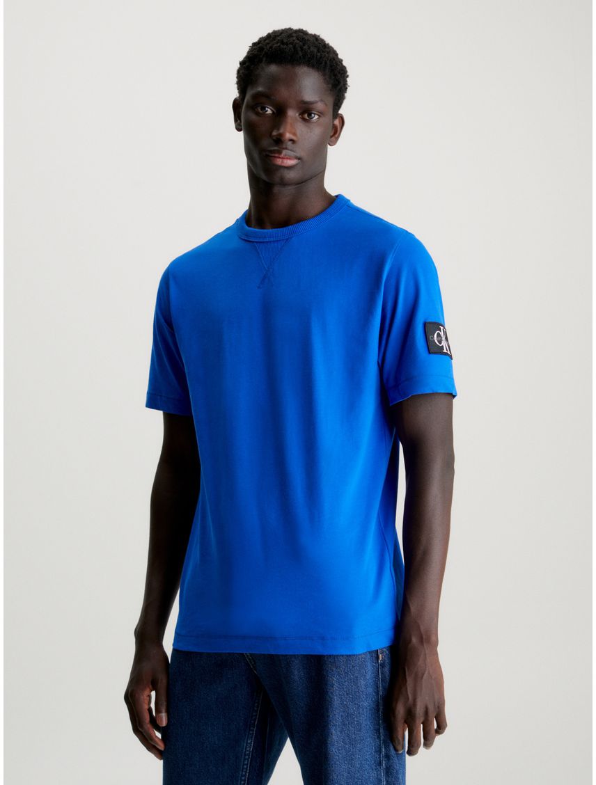 Remera de algodón con insignia