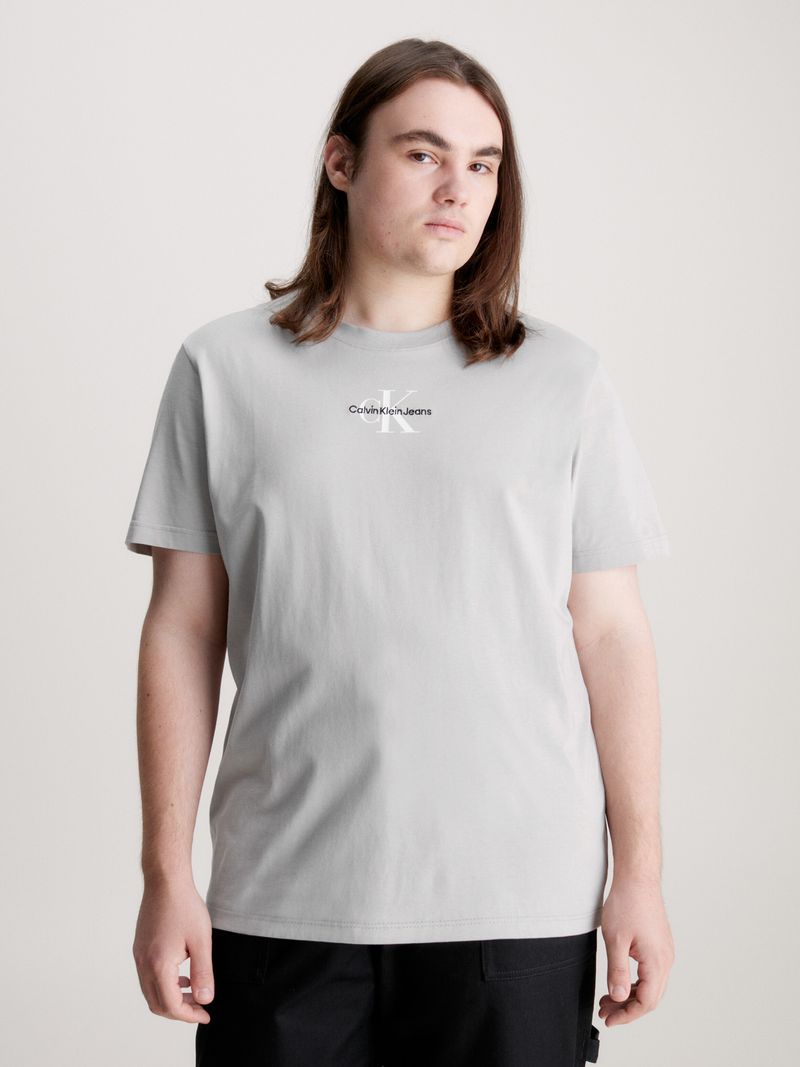 Remera-de-algodon-con-monograma