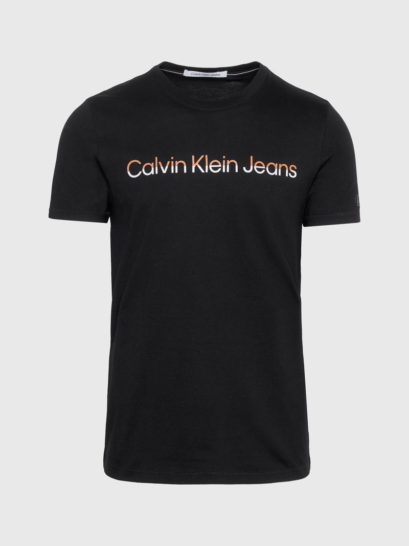 Remera-slim-con-logo