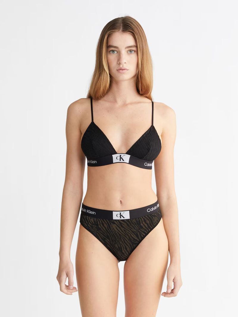 Brasier-triangular-de-encaje---CK-1996