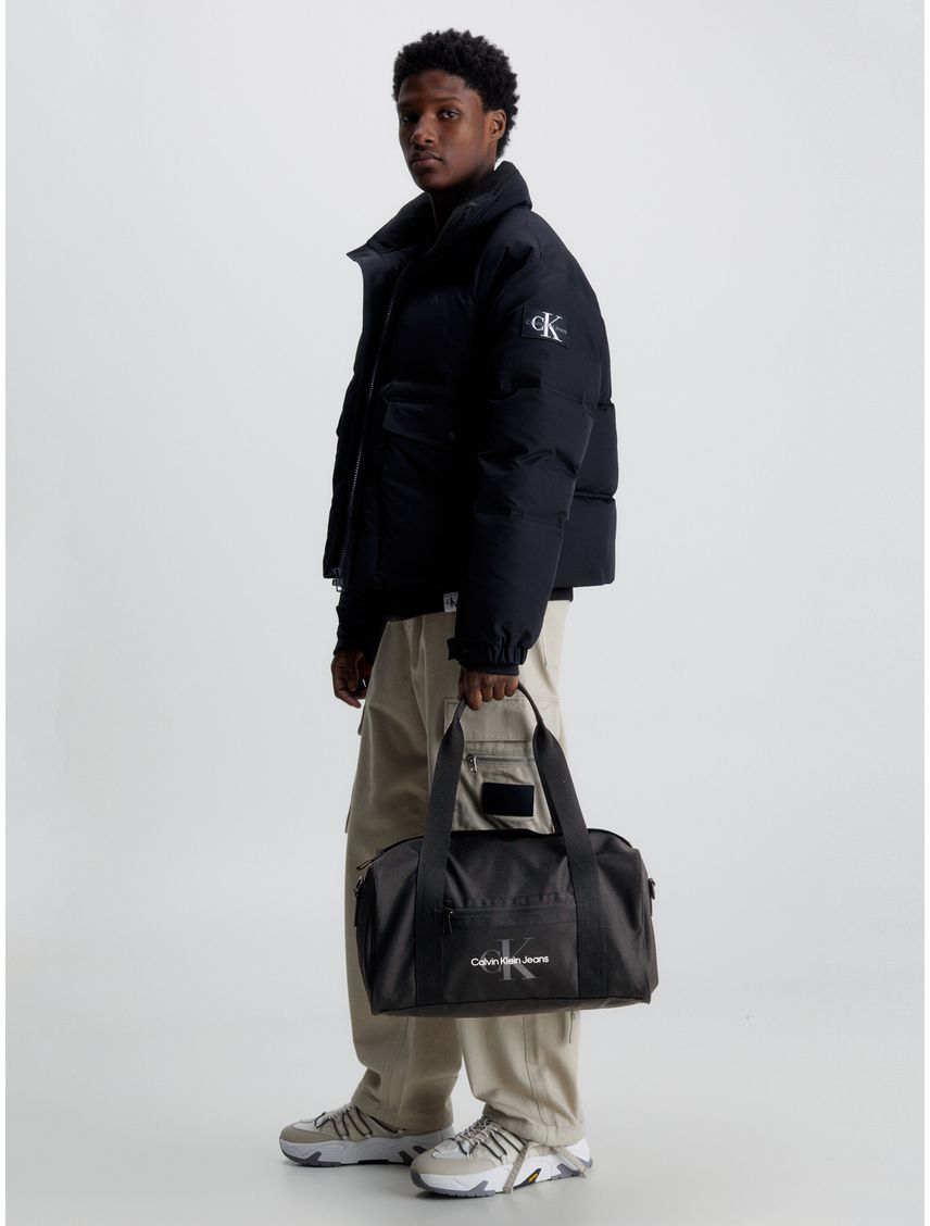 Bolso essentials duffle con logo