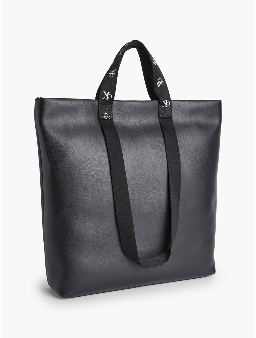 Cartera tote cuadrada y reciclada