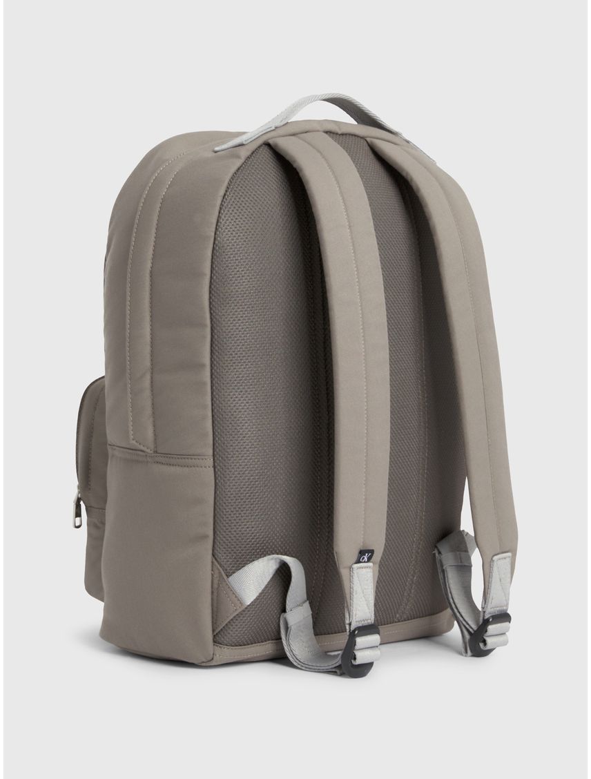 Mochila redonda de sarga