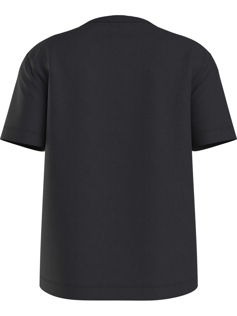 Remera-con-logo