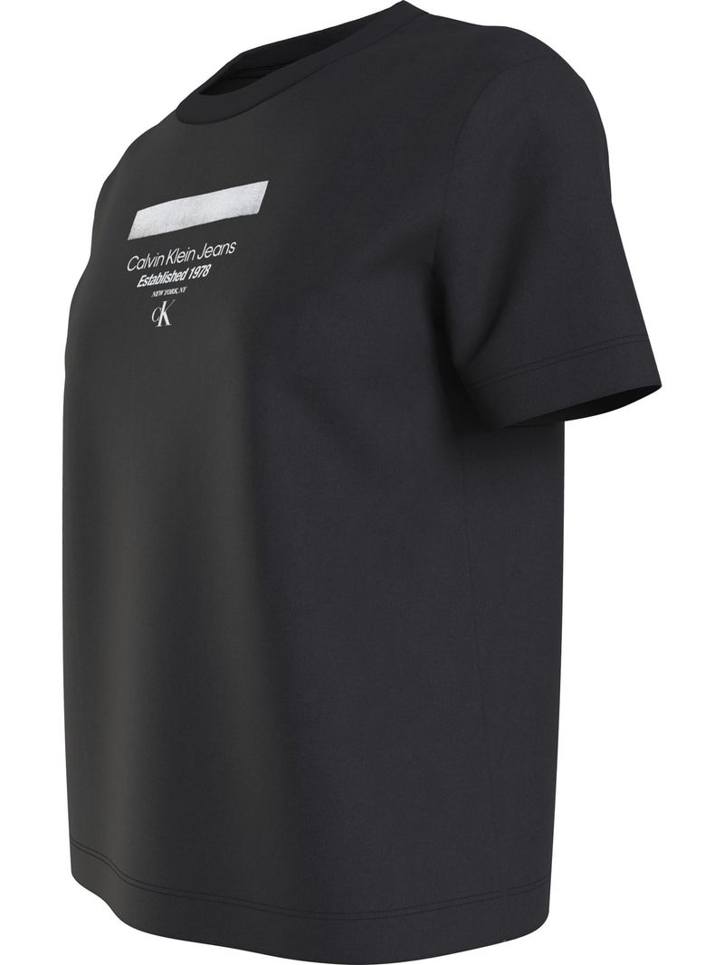 Remera-con-logo