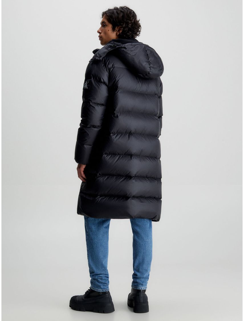Campera larga de plumas essentials