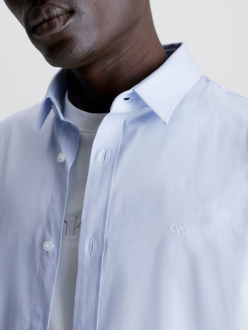 Camisa-slim-de-popelin-elastico