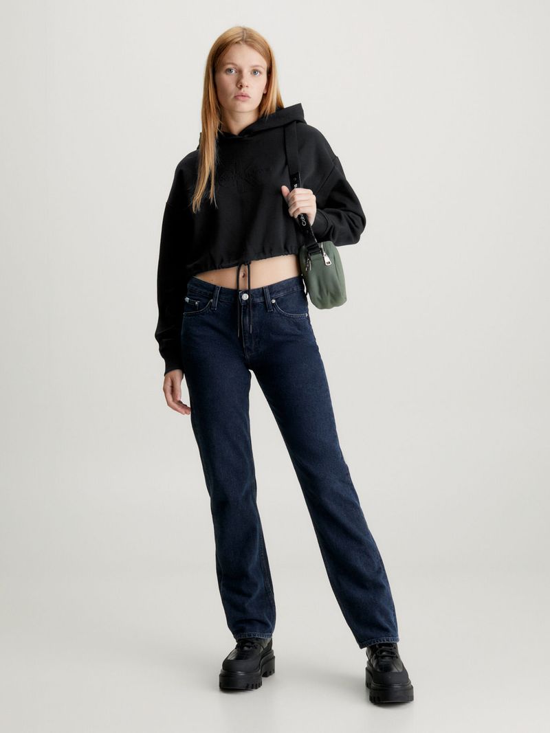 Buzo-cropped-con-capucha-y-logo-grabado