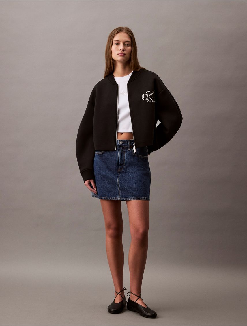 Campera bomber corta oversized