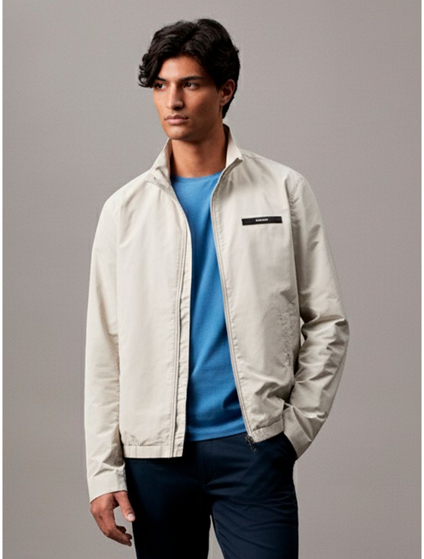 Campera essential de nailon