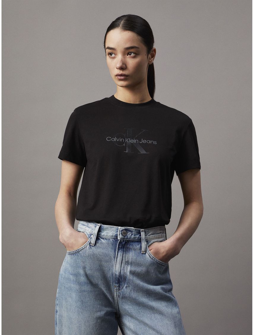 Remera regular con monograma brillante