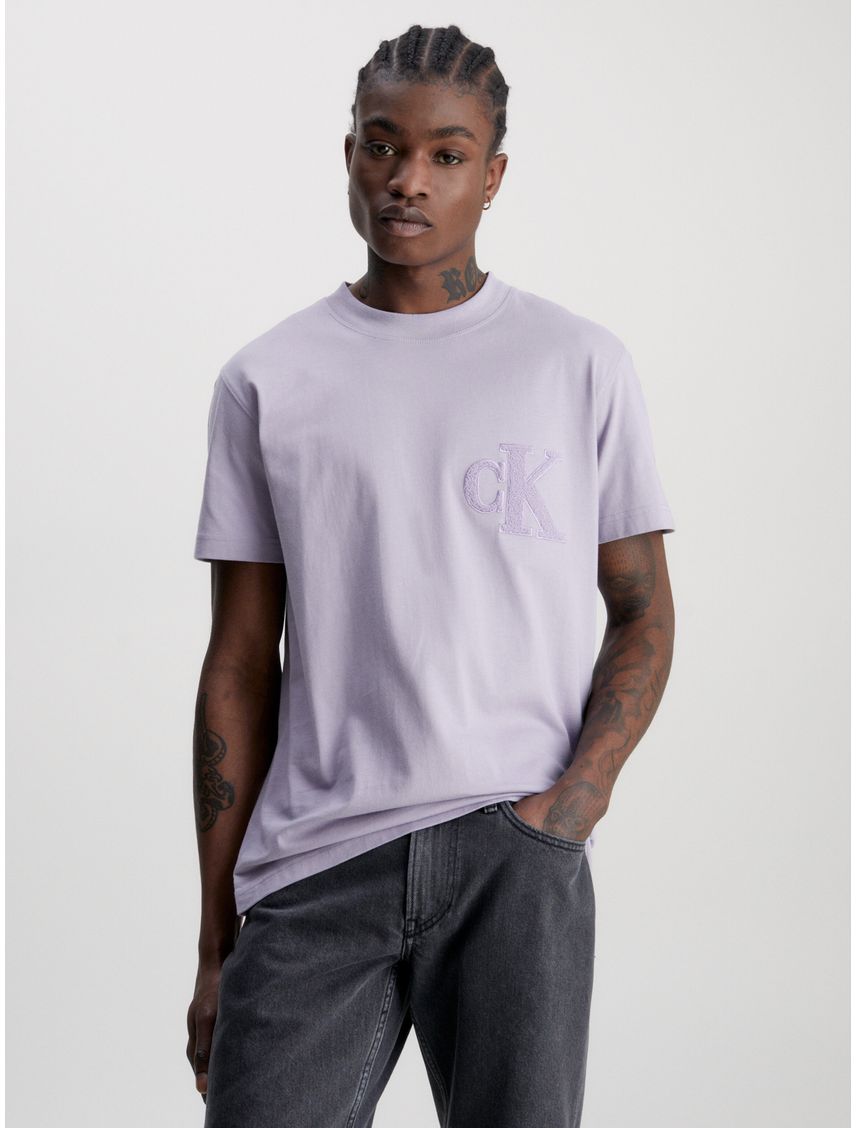 Remera chenille con logotipo