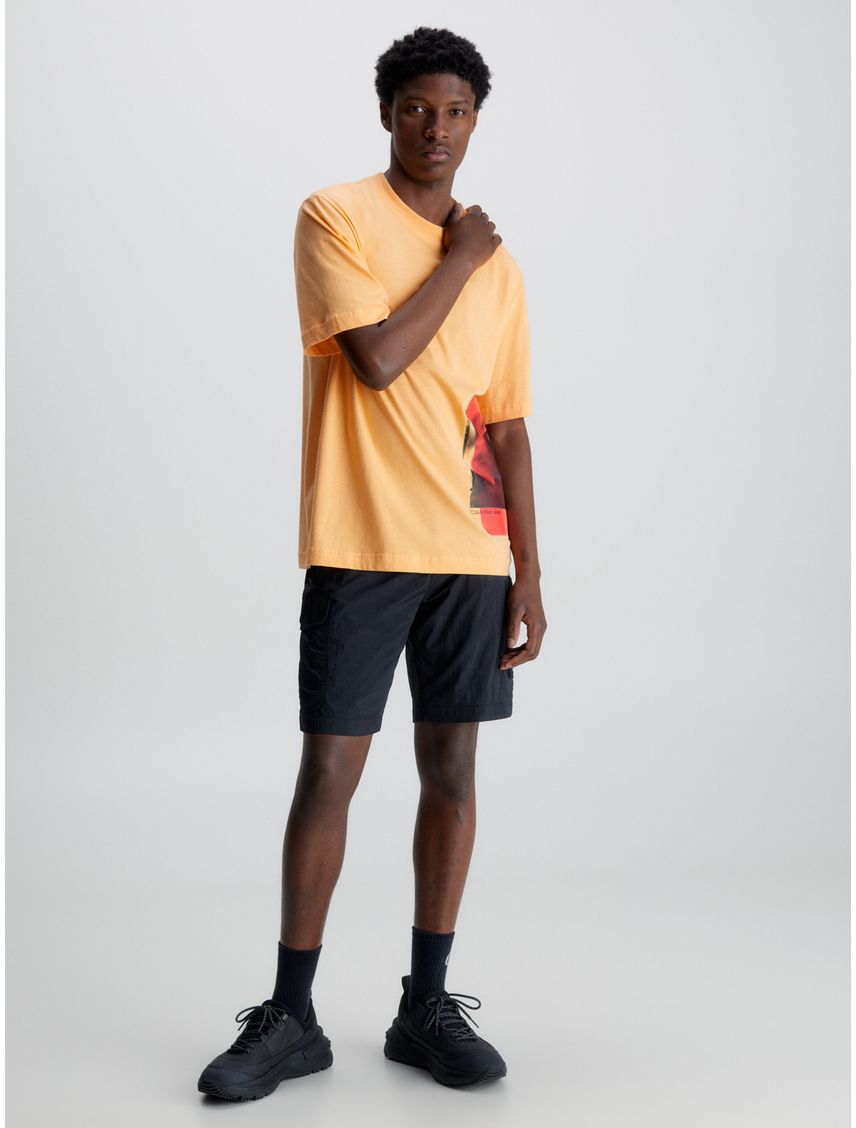 Remera relaxed con estampado fotográfico