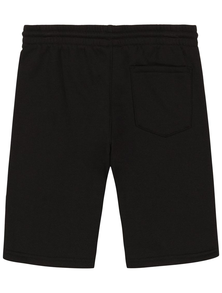 Short para niño con logo en vertical