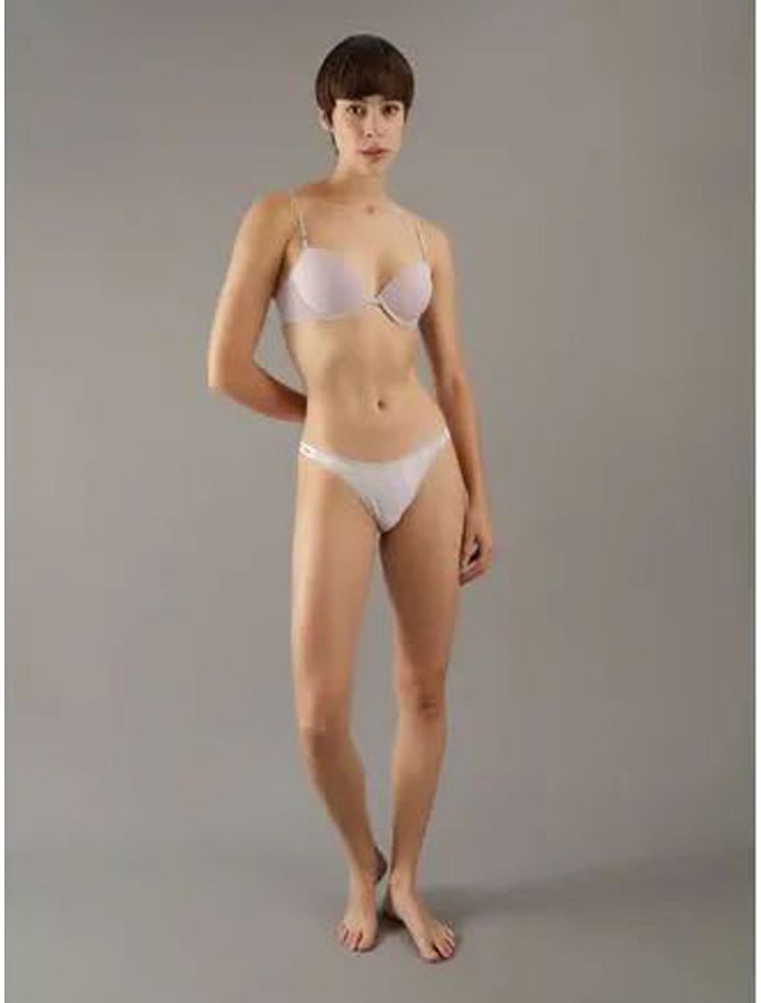 Colaless - Modern Logo